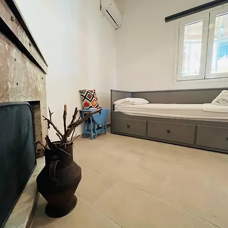 Traditional Detached Corfu House, 50m To Village Square Liapades