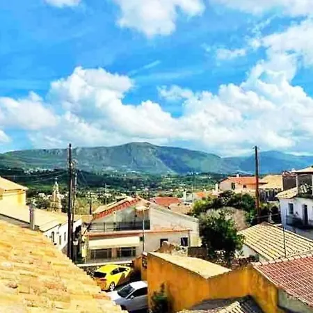 Traditional Detached Corfu House, 50m To Village Square Liapades