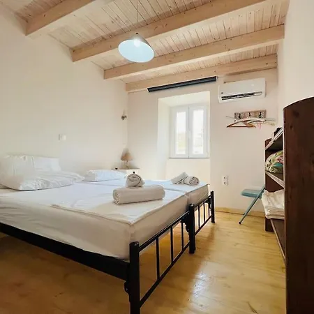 Traditional Detached Corfu House, 50m To Village Square Liapades
