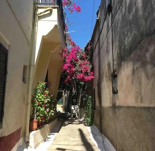 Traditional Detached Corfu House, 50m To Village Square Σπίτι διακοπών