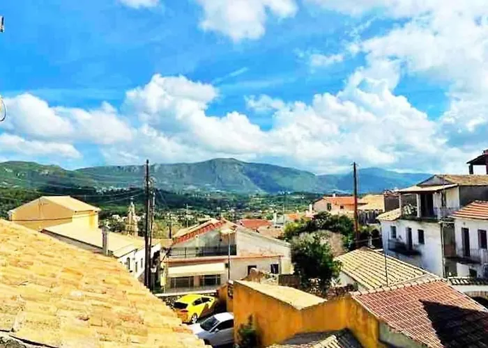 Traditional Detached Corfu House, 50m To Village Square Λιαπάδες