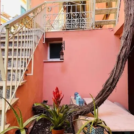Dom wakacyjny Traditional Detached Corfu House, 50m To Village Square *