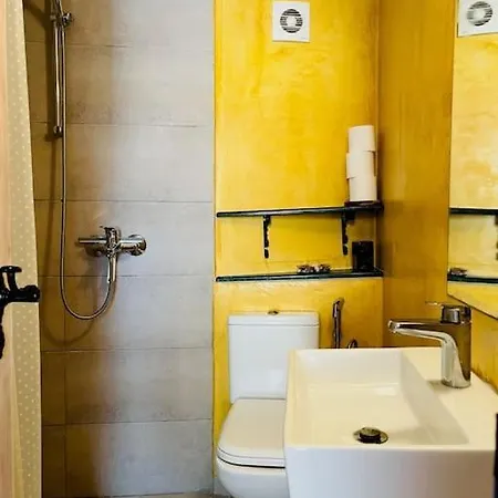Traditional Detached Corfu House, 50m To Village Square * ליאפאדס